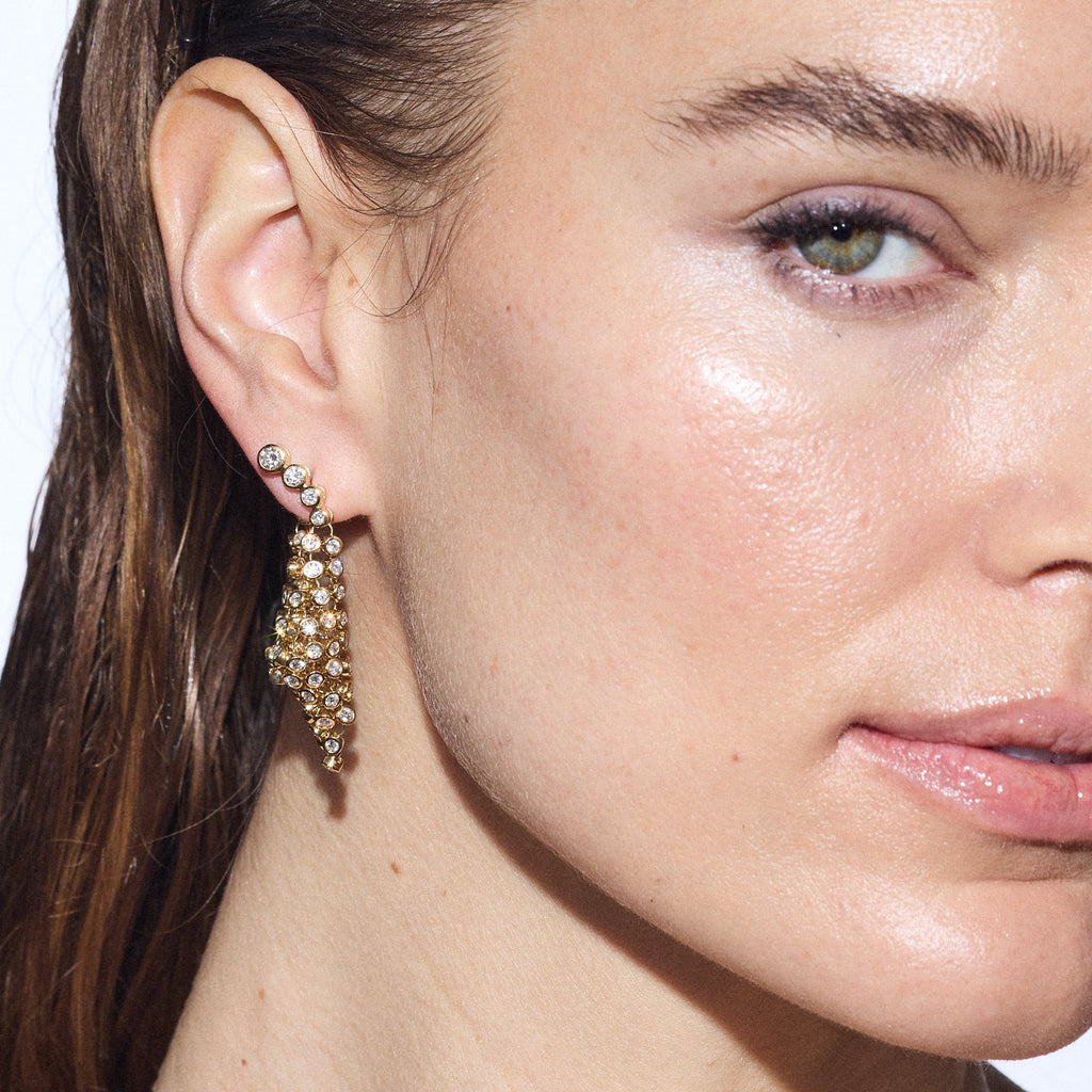 DIAMOND BIAS EARRING