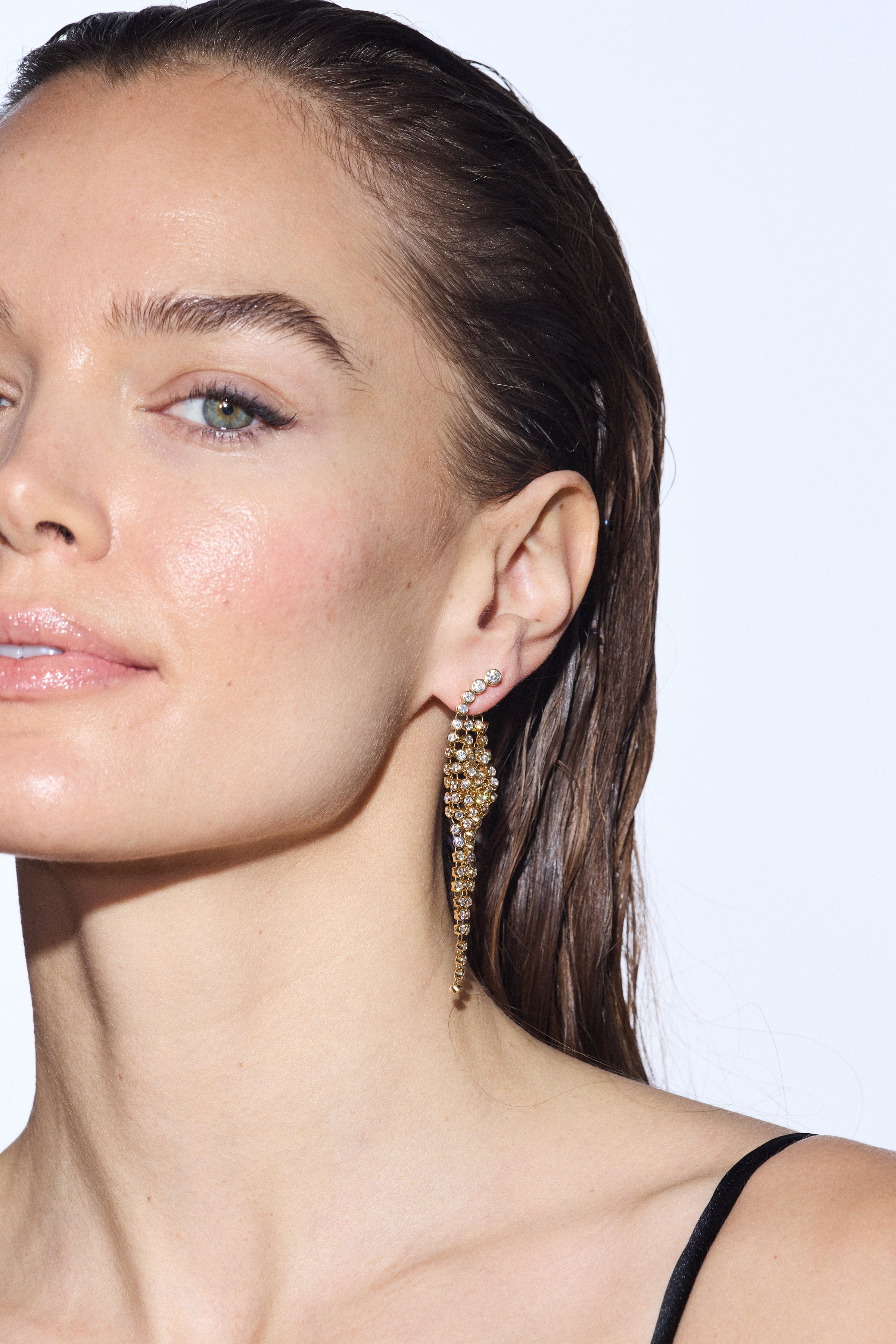 GRAND DIAMOND BIAS EARRING